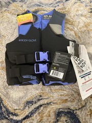Body Glove PFD Life vest Youth Girl&rsquo;s 55-88 pounds, Purple Black Gray NEW