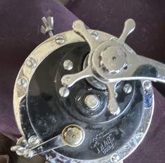 Penn Senator Vintage Conventional Casting Saltwater Reel Black Plate Green Knob