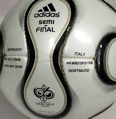 Adidas Teamgeist Berlin FIFA World Cup 2006 Germany Soccer Match Ball Size 5