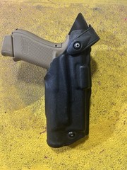 Safariland 6360 Lev3 STX Duty Holster Glock 17 19 19x 20 21 22 23 w/ Light RH