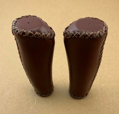 NEW! VINTAGE 135MM LONG ARTIFICIAL LEATHER BICYCLE HANDLEBAR GRIPS IN BROWN.