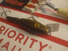 LOT OF 6 VINTAGE LURES CCB MIRR – O – LURE SPORT KING CUT PLUG + 1 UNKNOWN